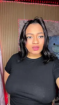 Snapshot of Saraa_M chatting on 07/11/26, 03:45 Saraa M online show from 07/11/26, 03:45