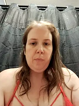 Snapshot of 023thickandjuicy07 chatting on 04/29/26, 02:49 023thickandjuicy07 online show from 04/29/26, 02:49