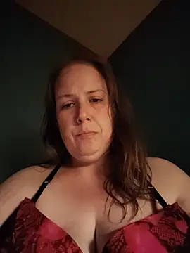 Snapshot of 023thickandjuicy07 chatting on 07/06/26, 03:57 023thickandjuicy07 online show from 07/06/26, 03:57
