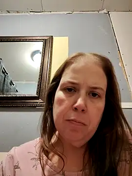 Snapshot of 023thickandjuicy07 chatting on 04/21/26, 02:51 023thickandjuicy07 online show from 04/21/26, 02:51