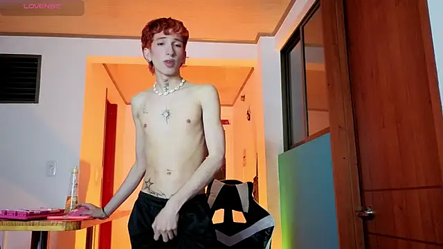 Nathan twink online show from 04/08/26, 08:05