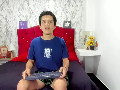 Alejandra and James  online show from 04/26/26, 11:40
