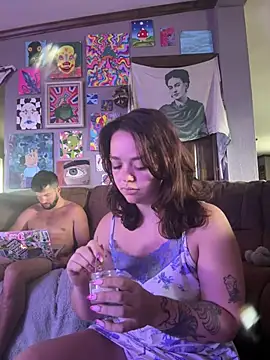 staceybarnesNjamesbrookxx online show from 04/09/26, 05:30