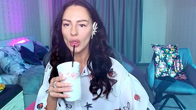 MalenaBelucci  online show from 04/04/26, 08:32