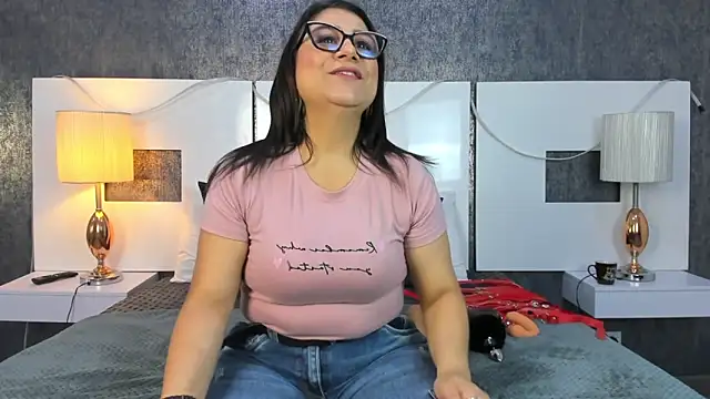 Snapshot of anna__lu chatting on 03/29/26, 12:29 anna lu online show from 03/29/26, 12:29