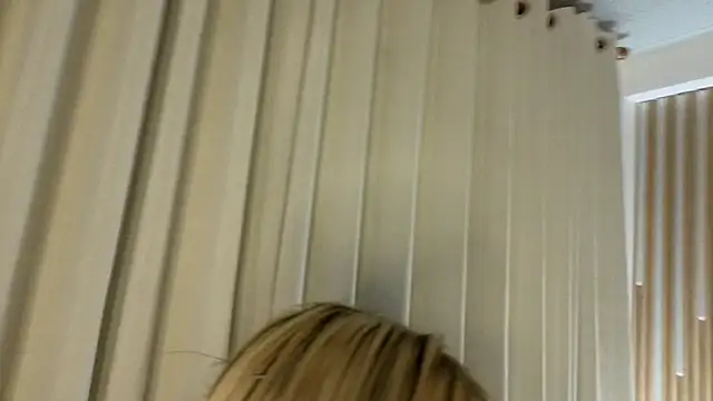 Snapshot of shalomm_ chatting on 04/08/26, 03:41 shalomm online show from 04/08/26, 03:41