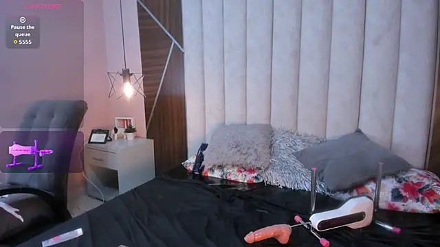 CAROLYNFOSTER online show from 04/01/26, 01:41