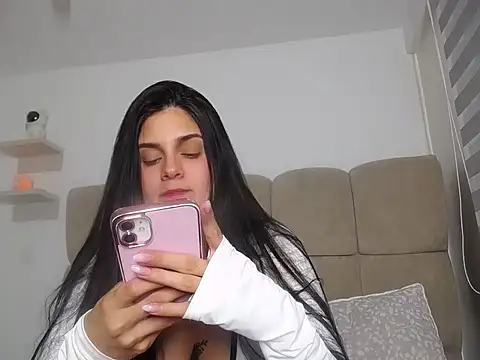 Snapshot of SofiaBanks_ chatting on 03/29/26, 12:23 SofiaBanks online show from 03/29/26, 12:23