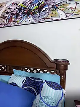 victoria luxx  online show from 04/07/26, 11:50