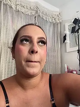 victoria luxx  online show from 04/08/26, 06:53