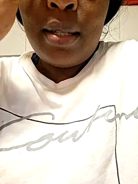 Sheryl007 online show from 04/01/26, 09:23