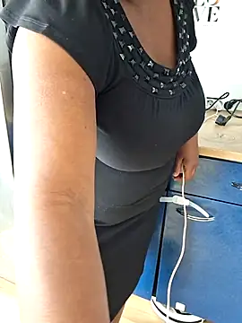 Sheryl007 online show from 04/09/26, 10:43