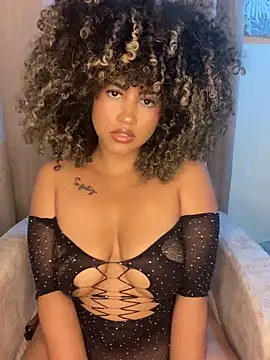 Kendra curly online show from 06/06/26, 03:45