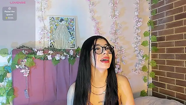 megan n online show from 03/31/26, 09:17