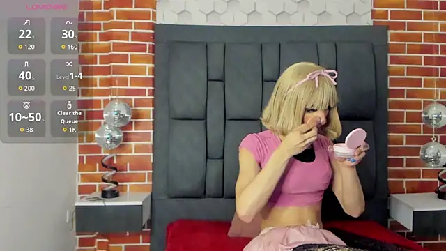 luxuryheavenn online show from 04/14/26, 08:14