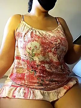 Snapshot of orla-love chatting on 07/04/26, 03:27 orla-love online show from 07/04/26, 03:27