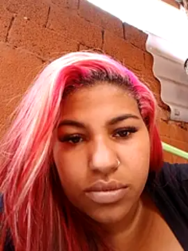 Snapshot of izzynha chatting on 03/26/26, 02:15 izzynha online show from 03/26/26, 02:15