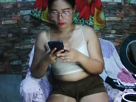 Snapshot of honey_krishia chatting on 07/15/26, 01:51 honey krishia online show from 07/15/26, 01:51
