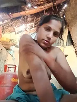 PUNAM  KHAN online show from 06/06/26, 05:23