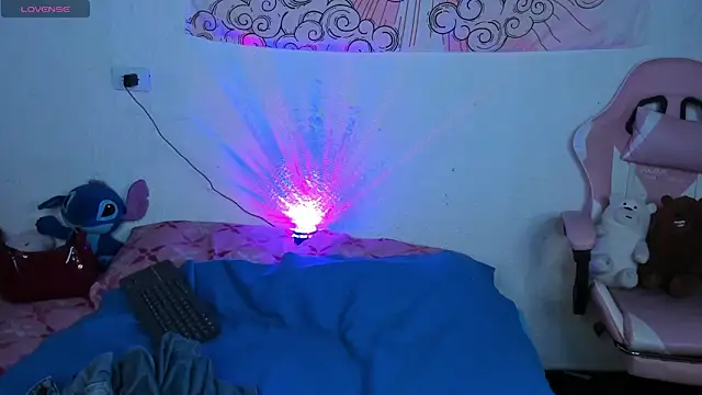 miaa blondy online show from 04/14/26, 09:31