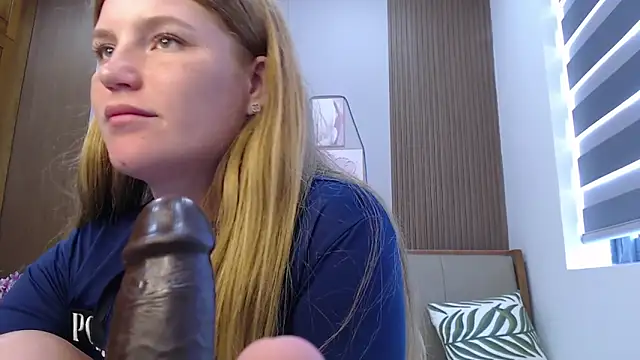 Snapshot of Carammelstorm chatting on 04/09/26, 06:19 Carammelstorm online show from 04/09/26, 06:19