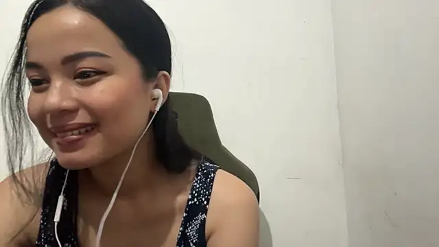 ChristenaShogren online show from 04/15/26, 02:32