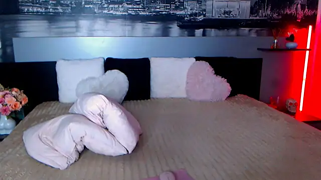 AnneAme online show from 05/01/26, 05:45