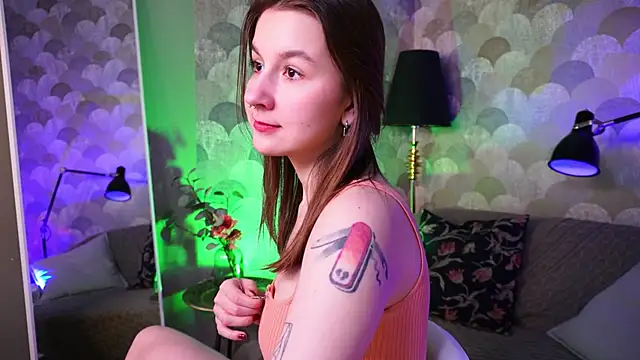 Snapshot of Frantease chatting on 04/09/26, 06:19 Frantease online show from 04/09/26, 06:19