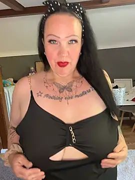 Noraya ink online show from 05/30/26, 04:45