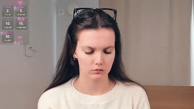 JuliannPaysour online show from 03/31/26, 07:32