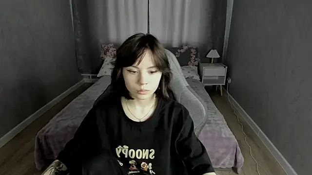 Snapshot of Loly_Cuttie chatting on 05/21/26, 09:06 Loly Cuttie online show from 05/21/26, 09:06