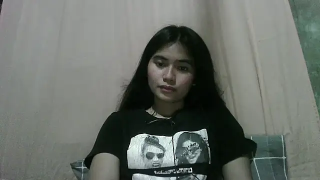 SarinaWhisenton online show from 04/03/26, 05:47