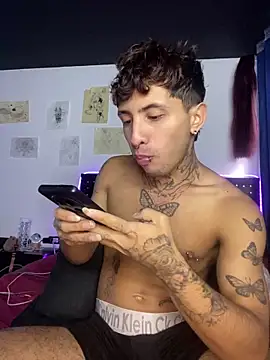 pol mood online show from 04/08/26, 01:45