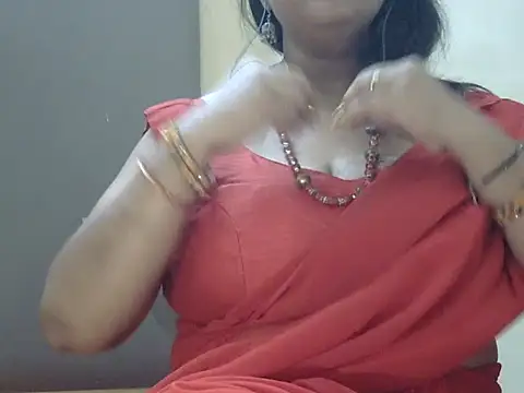 SweetRashii online show from 03/31/26, 05:42