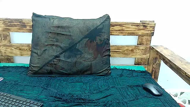 Snapshot of Anyiapink chatting on 04/11/26, 06:22 Anyiapink online show from 04/11/26, 06:22