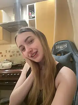 KariLindsey online show from 04/18/26, 08:20