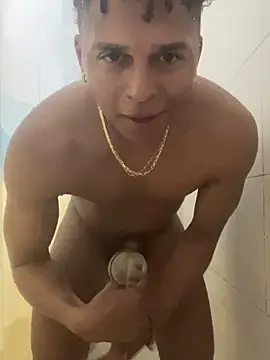 Snapshot of melreydelmambo chatting on 03/27/26, 04:08 melreydelmambo online show from 03/27/26, 04:08