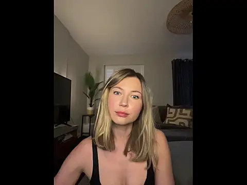 WhereisAlice online show from 04/16/26, 07:14