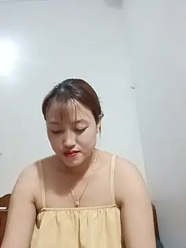 Snapshot of -Bitilu- chatting on 06/12/26, 02:04 -Bitilu- online show from 06/12/26, 02:04