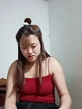 Snapshot of -Bitilu- chatting on 06/25/26, 05:12 -Bitilu- online show from 06/25/26, 05:12