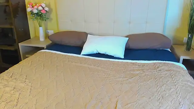 Kathy 1una online show from 04/10/26, 09:27