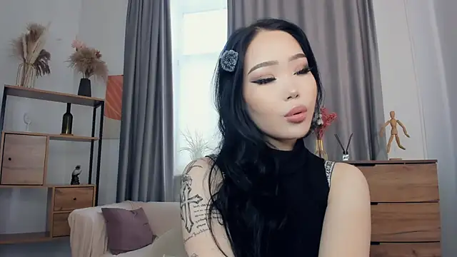 Amai Tsumi online show from 06/23/26, 06:11
