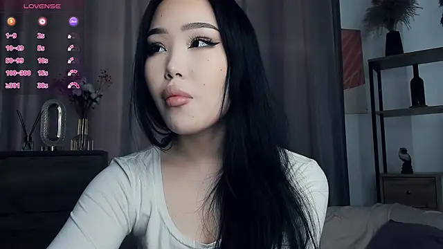 Amai Tsumi online show from 07/13/26, 07:18