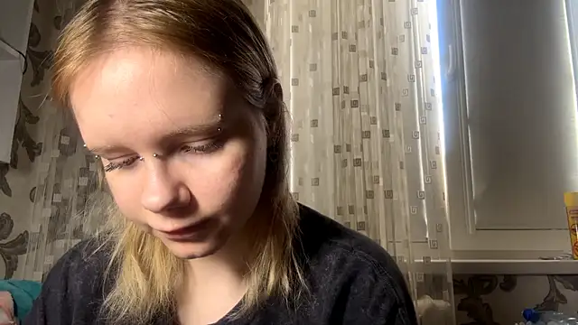 KrystenHoye online show from 03/27/26, 08:26