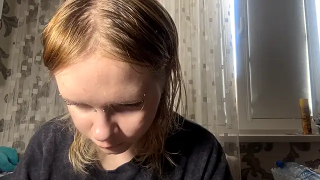 KrystenHoye online show from 03/27/26, 08:11