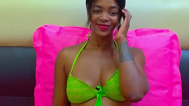 Snapshot of SweetSinAura chatting on 04/07/26, 06:10 SweetSinAura online show from 04/07/26, 06:10