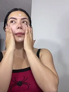 Snapshot of Cami_olarte chatting on 04/09/26, 05:31 Cami olarte online show from 04/09/26, 05:31