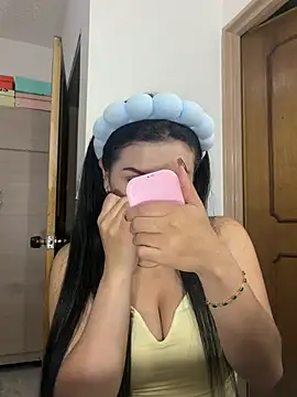 Cami olarte online show from 07/17/26, 11:46
