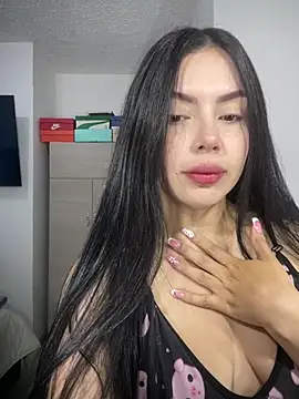 Cami olarte online show from 06/19/26, 03:01