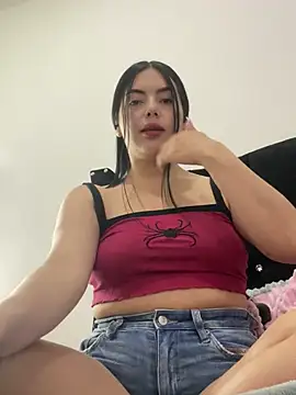 Cami olarte online show from 05/07/26, 04:28